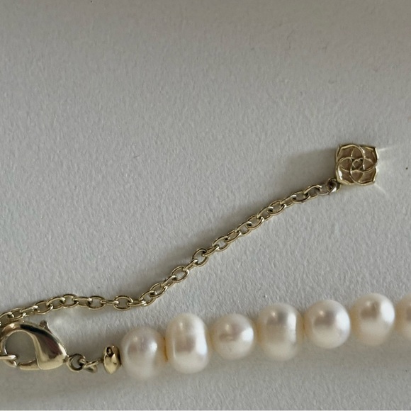 Kendra Scott Pearl and Gold Sunburst Necklace - Picture 3 of 3